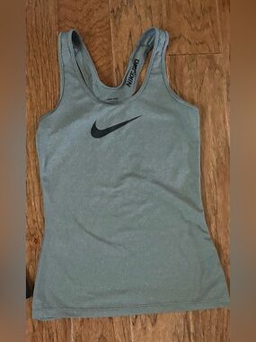 Nike Pro Tank Top Fitted Gray Size Small